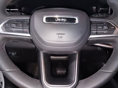 2024 Jeep Compass — photo 12 view