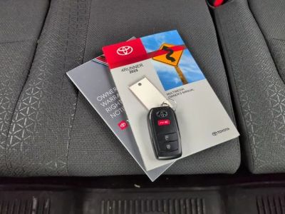 2025 Toyota 4Runner — photo 21 view