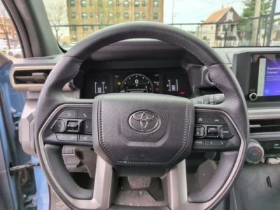 2025 Toyota 4Runner — photo 16 view