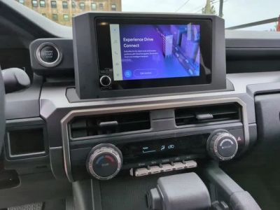 2025 Toyota 4Runner — photo 17 view
