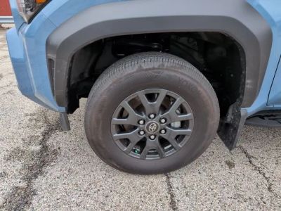 2025 Toyota 4Runner — photo 8 view