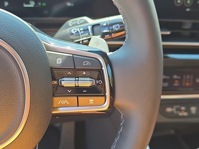 2026 Kia Carnival Hybrid - Photo 33