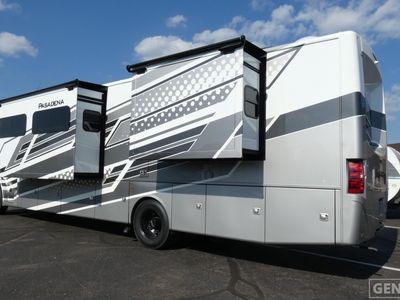 2026 Thor Motor Coach Pasadena — rear three-quarter view