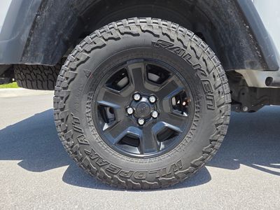 2023 Jeep Gladiator — photo 15 view
