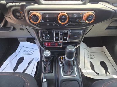 2023 Jeep Gladiator — photo 24 view