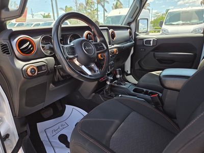 2023 Jeep Gladiator — photo 22 view