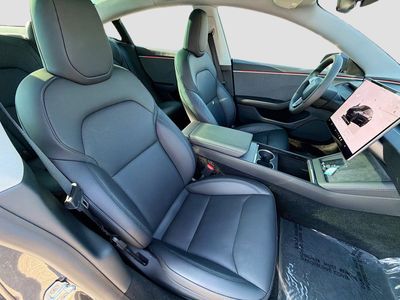 2025 Tesla Model 3 — photo 14 view