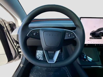 2025 Tesla Model 3 — photo 35 view