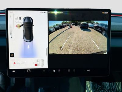 2025 Tesla Model 3 — photo 31 view