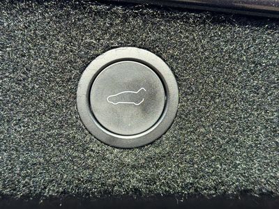 2025 Tesla Model 3 — photo 12 view