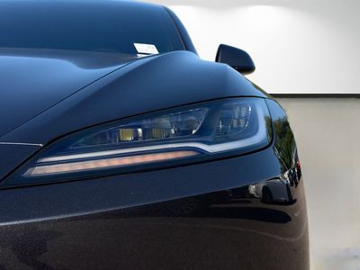 2025 Tesla Model 3 — photo 9 view