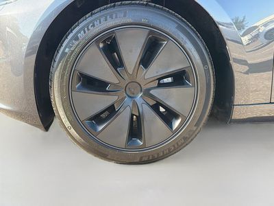 2025 Tesla Model 3 — photo 38 view