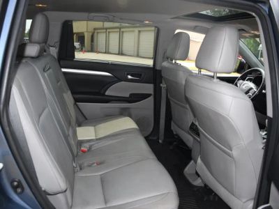 2017 Toyota Highlander - Photo 18