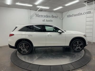 2026 Mercedes-Benz GLC — photo 42 view