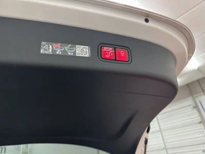 2026 Mercedes-Benz GLC — photo 61 view