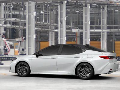 2026 Toyota Camry - Photo 5