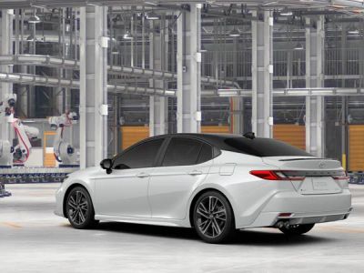 2026 Toyota Camry - Photo 6