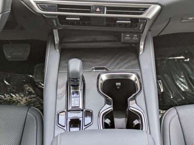2025 Lexus RX — photo 20 view