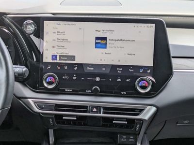 2025 Lexus RX — photo 19 view