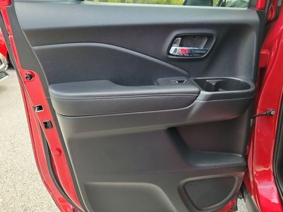 2023 Honda Ridgeline — photo 12 view