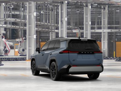 2026 Toyota RAV4 Plug-in Hybrid - Photo 9