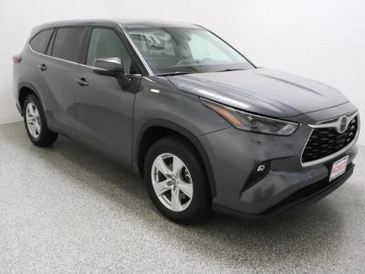 2025 Toyota Highlander FWD - Photo 4