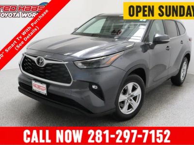2025 Toyota Highlander FWD - Photo 1