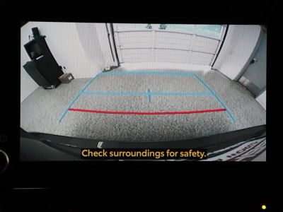2025 Toyota Highlander FWD - Photo 21