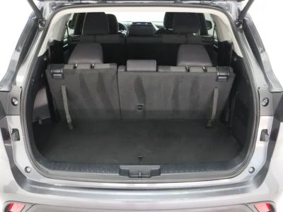 2025 Toyota Highlander FWD - Photo 33