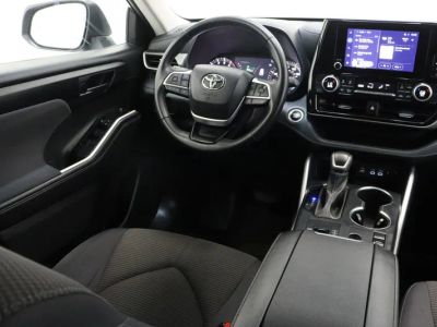 2025 Toyota Highlander FWD - Photo 31
