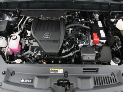 2025 Toyota Highlander FWD - Photo 40