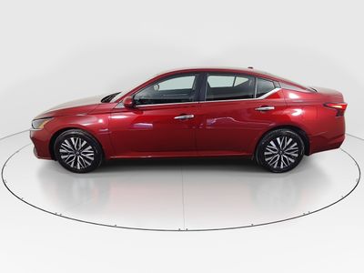 2023 Nissan Altima - Photo 4