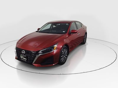 2023 Nissan Altima - Photo 3