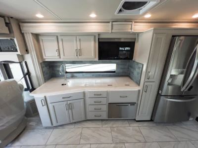 2027 Fleetwood DISCOVERY — photo 9 view