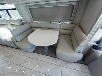 2027 Fleetwood DISCOVERY — photo 7 view