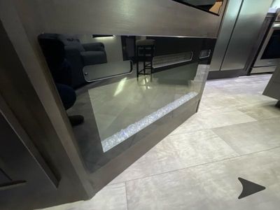 2022 Grand Design Momentum M-Class - Photo 36