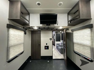 2022 Grand Design Momentum M-Class - Photo 28