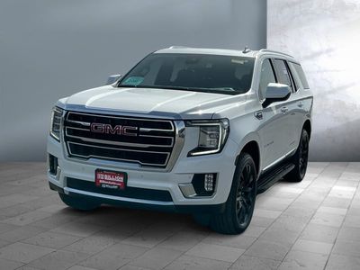 2023 GMC Yukon — front three-quarter view