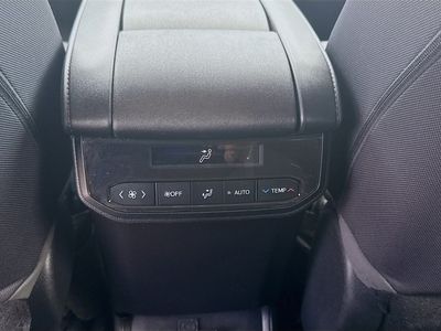 2023 Toyota Highlander - Photo 21