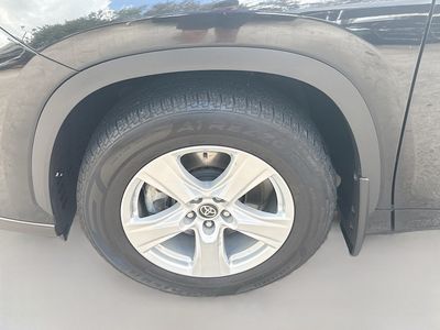 2023 Toyota Highlander - Photo 35