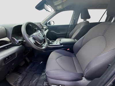 2023 Toyota Highlander - Photo 17