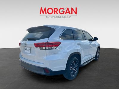 2018 Toyota Highlander — photo 8 view