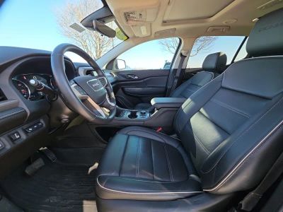 2022 GMC Acadia - Photo 9