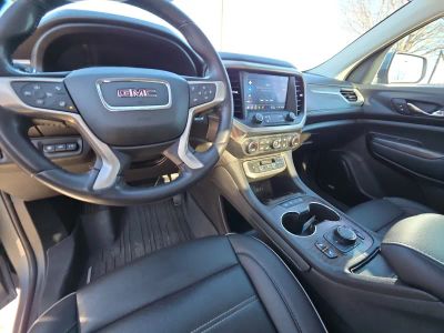 2022 GMC Acadia - Photo 12