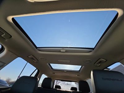 2022 GMC Acadia - Photo 23