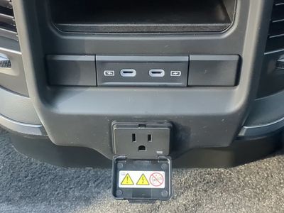 2026 Ram 1500 — photo 16 view