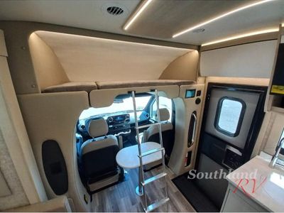 2025 Tiffin Motorhomes Wayfarer - Photo 13