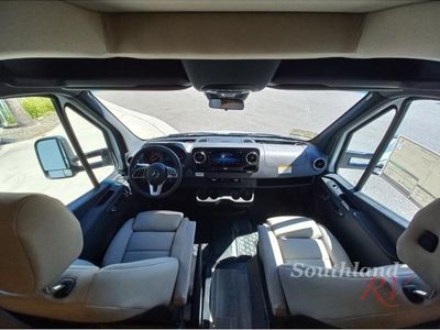 2025 Tiffin Motorhomes Wayfarer - Photo 12