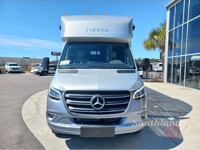2025 Tiffin Motorhomes Wayfarer - Photo 3