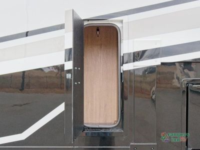 2025 Grand Design Lineage Series M - Photo 39